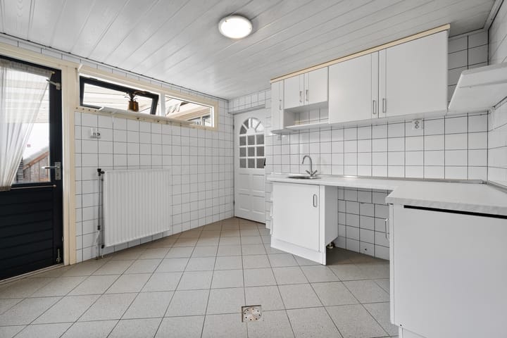 Photo 24 of Barnar 96