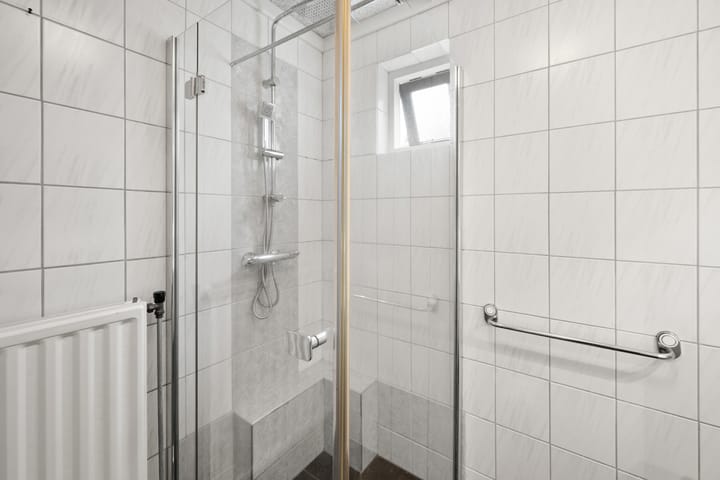 Photo 23 of Barnar 96