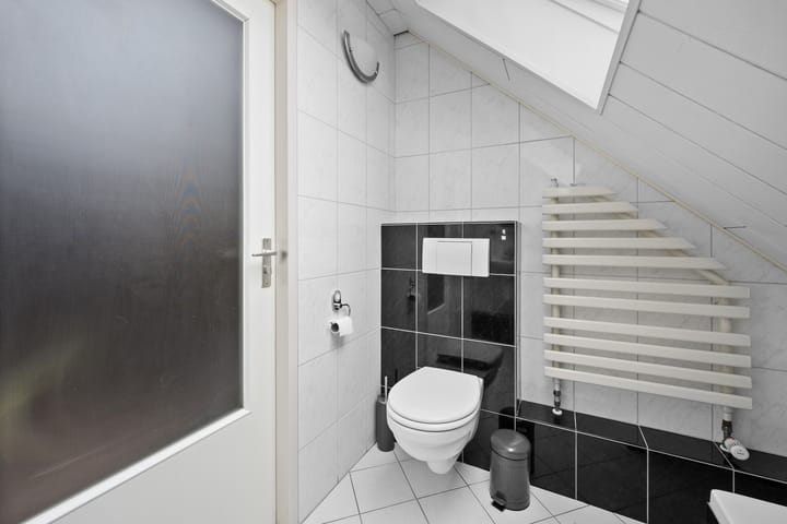 Photo 39 of Barnar 96