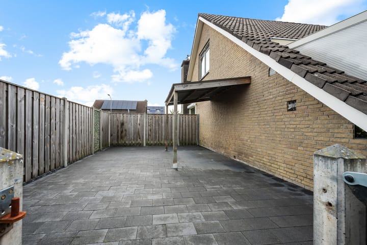 Photo 49 of Barnar 96