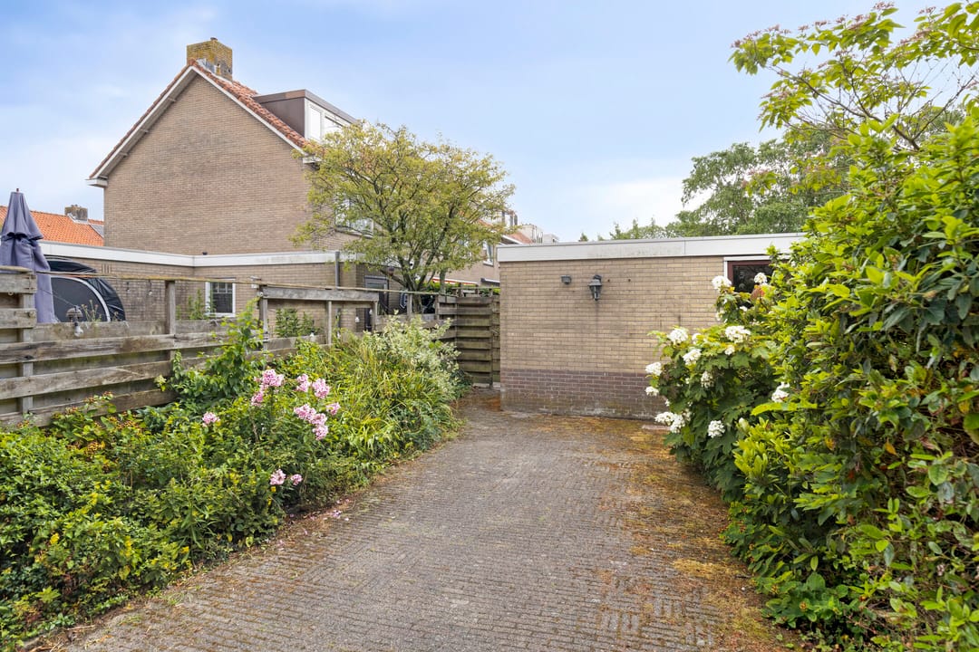 Photo 26 of Johan Wagenaarstraat 54