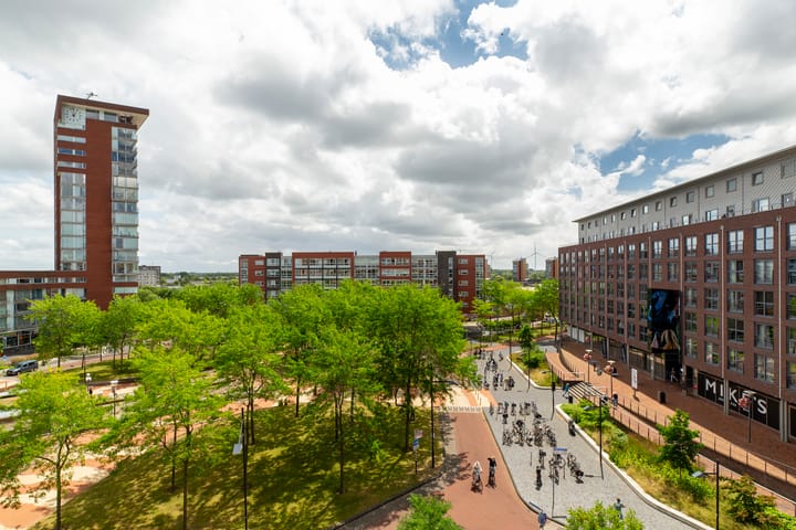 Foto 5 van Middeldijkerplein 102