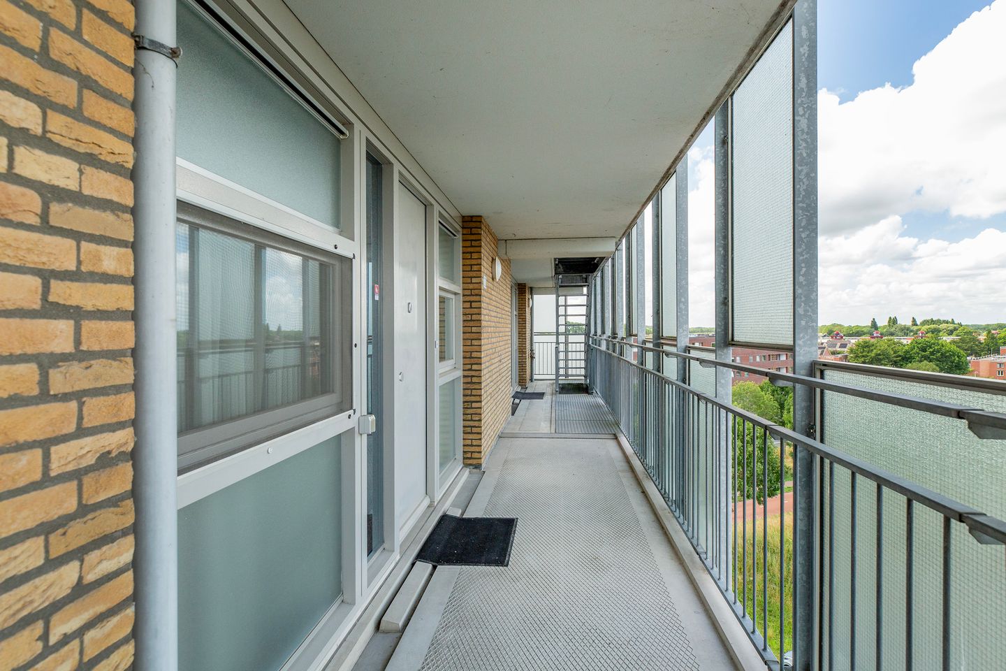 Foto 10 van Middeldijkerplein 102