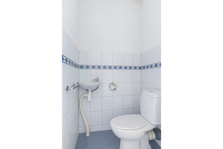 Foto 15 van Middeldijkerplein 102