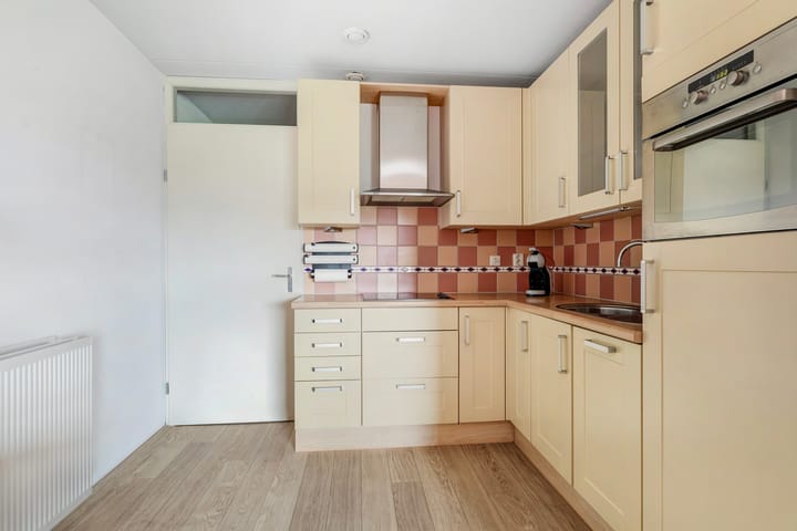 Foto 19 van Middeldijkerplein 102