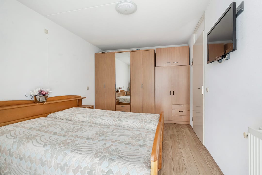 Foto 22 van Middeldijkerplein 102