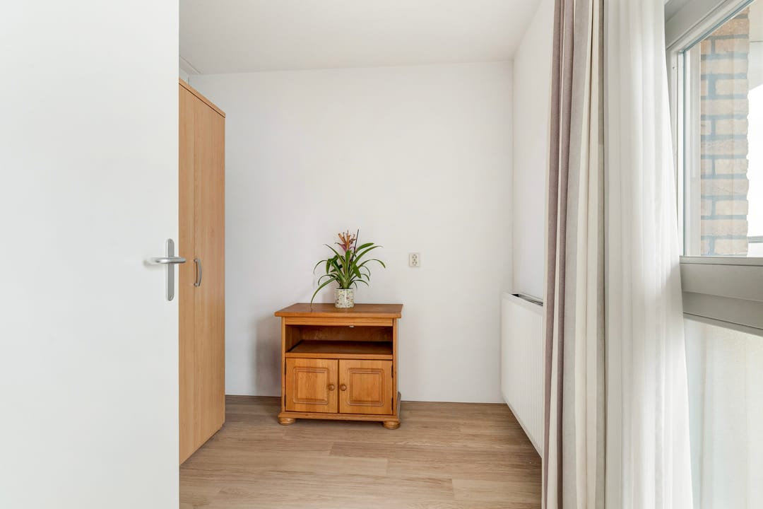 Foto 23 van Middeldijkerplein 102