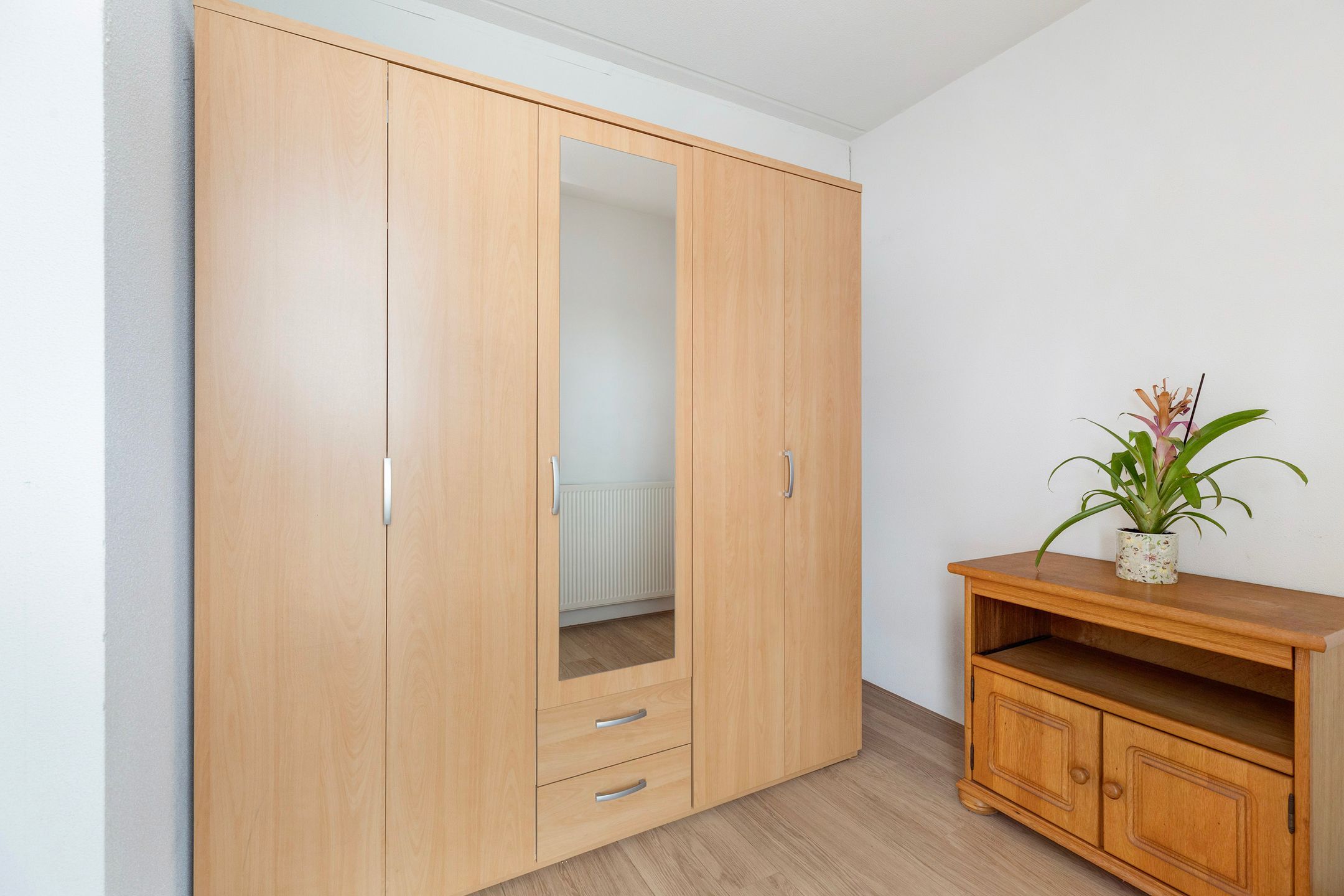 Foto 24 van Middeldijkerplein 102