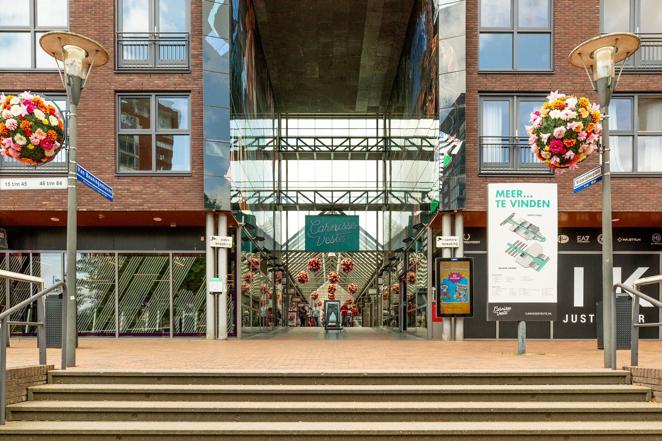 Foto 33 van Middeldijkerplein 102