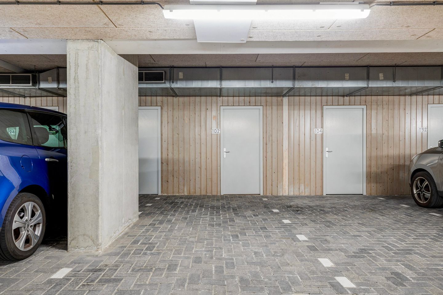 Foto 35 van Middeldijkerplein 102