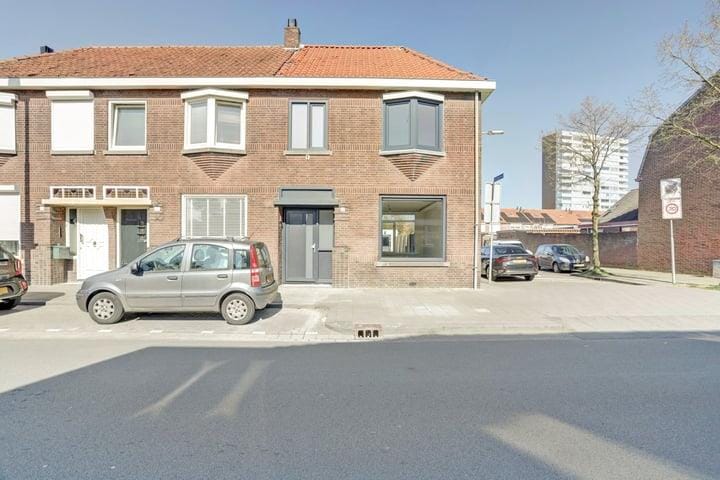 Foto 1 van Hoefstraat 24