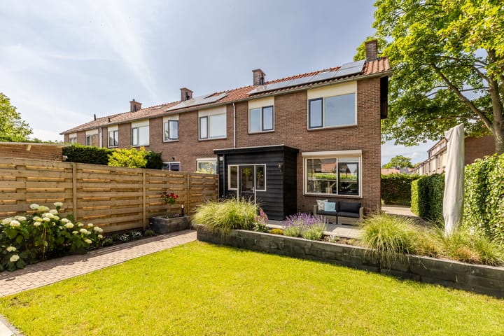 Photo 2 of Molenlaan 5