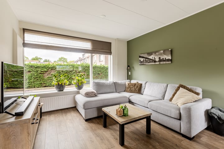 Photo 4 of Molenlaan 5