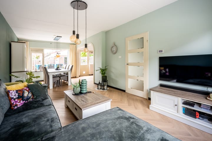 Foto 12 van Zwaansvliet 6