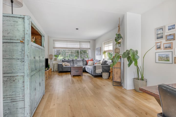 Foto 9 van Julianastraat 46