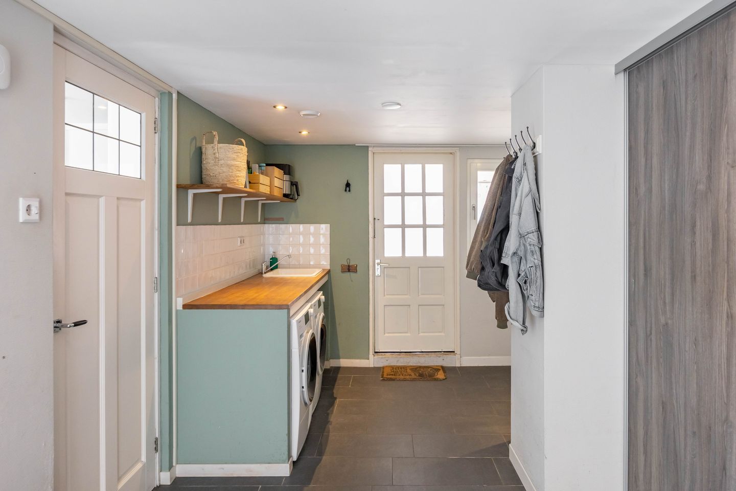 Photo 19 of Hoendiep 116