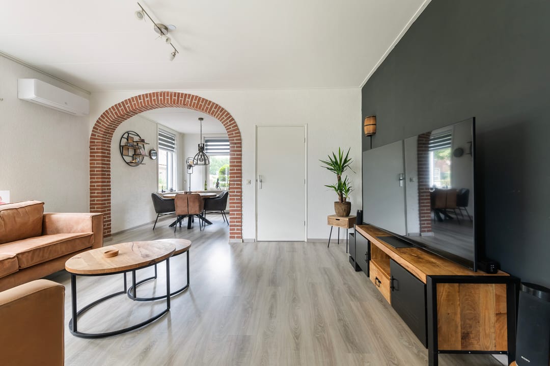 Photo 11 of Vogelenzangstraat 37