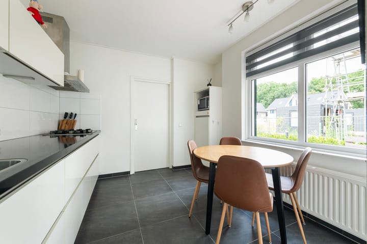 Foto 16 van Vogelenzangstraat 37