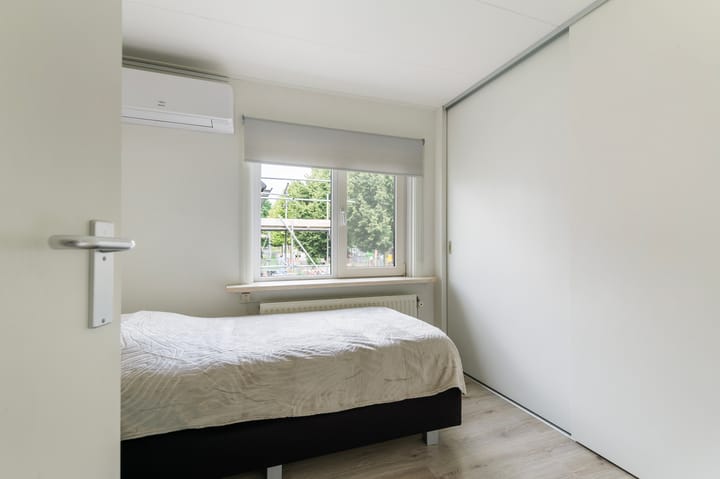 Foto 24 van Vogelenzangstraat 37