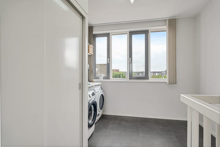 Photo 51 of Fluitschiplaan 395