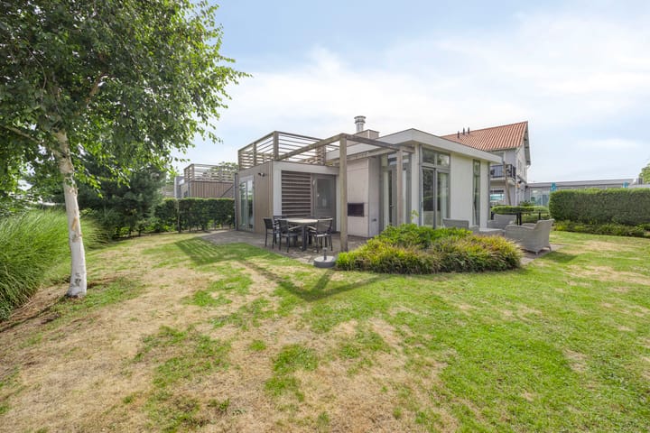 Foto 2 van Randmeerweg 8-309