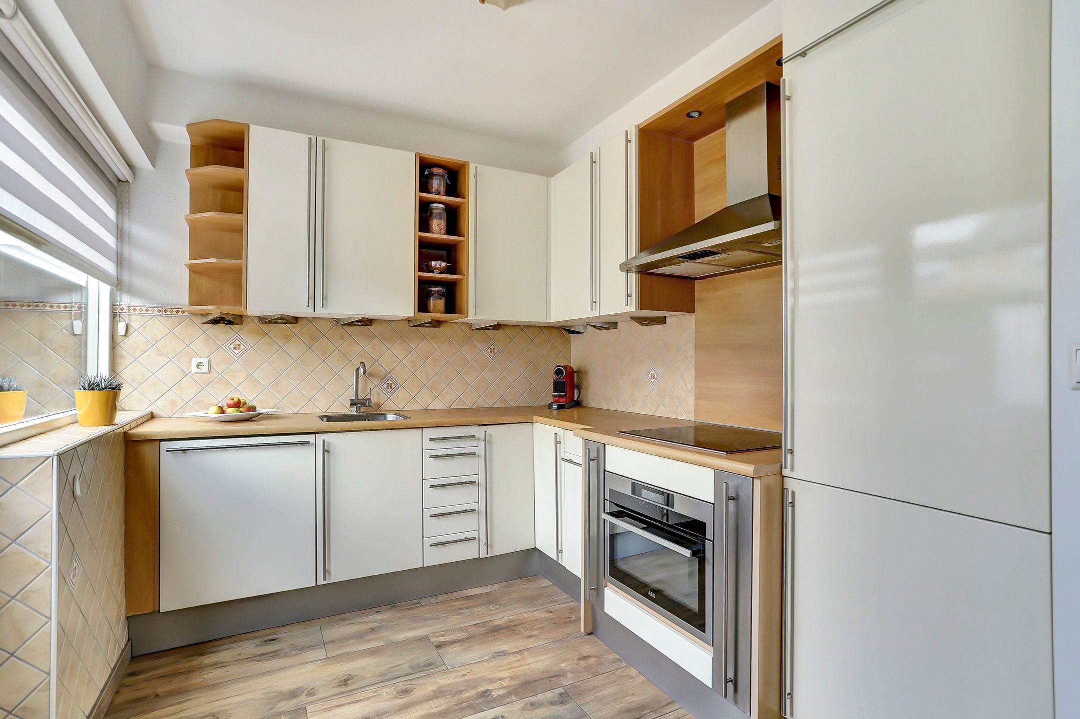 Photo 12 of Meidoornstraat 10