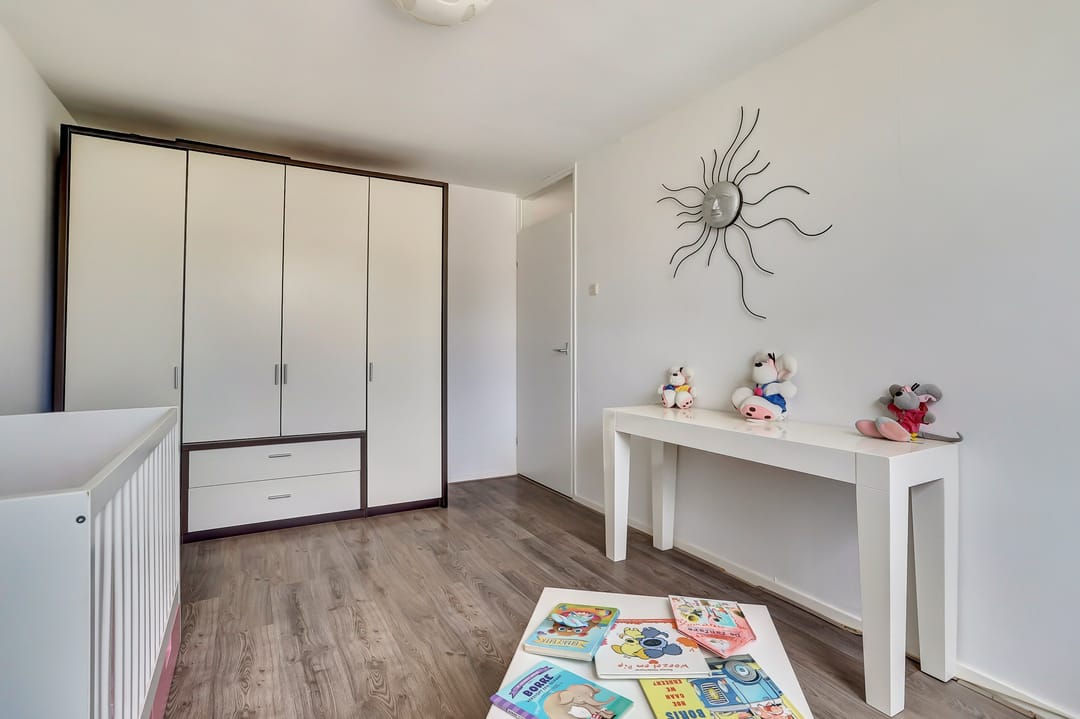 Photo 17 of Meidoornstraat 10