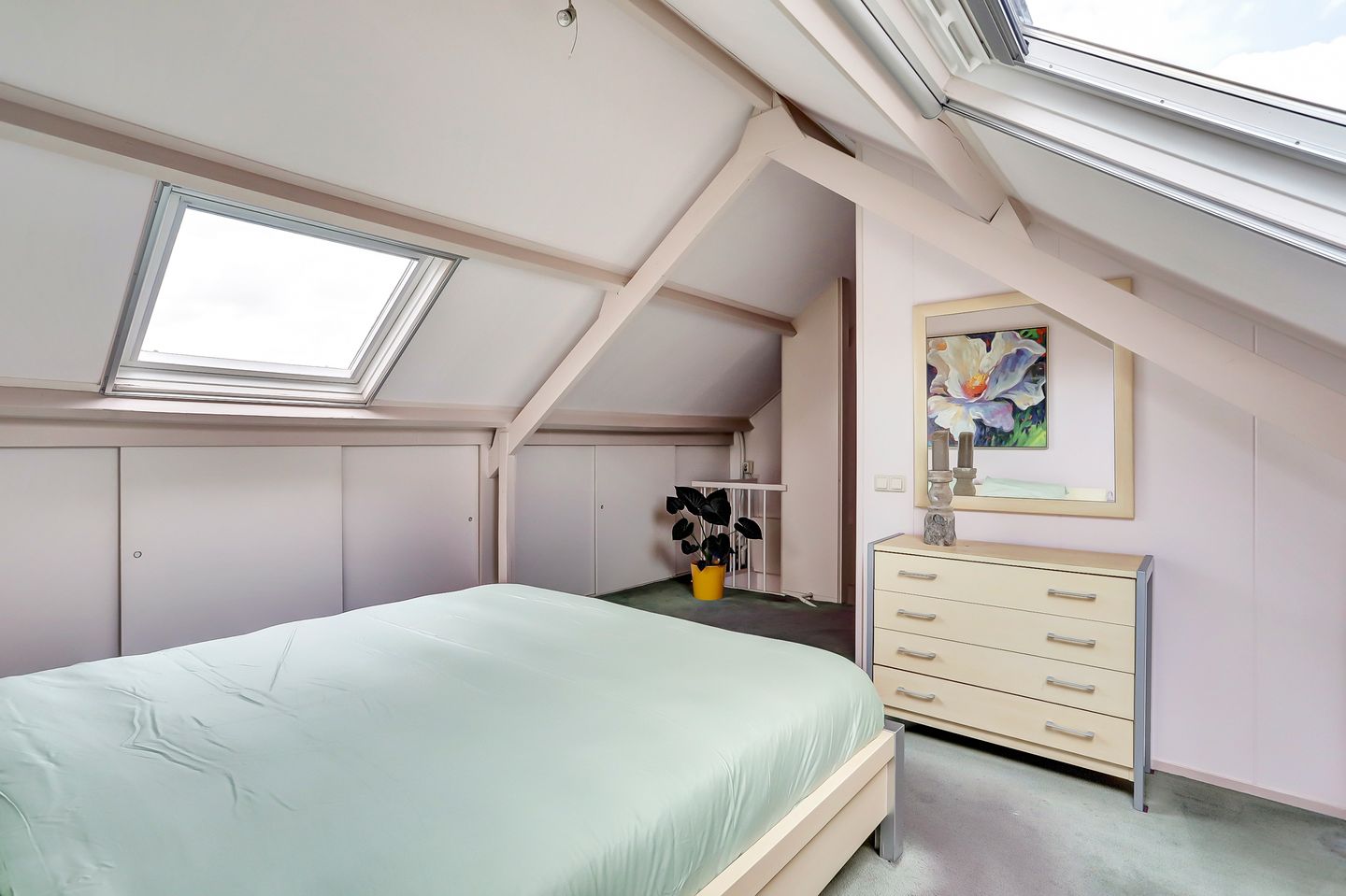 Photo 25 of Meidoornstraat 10