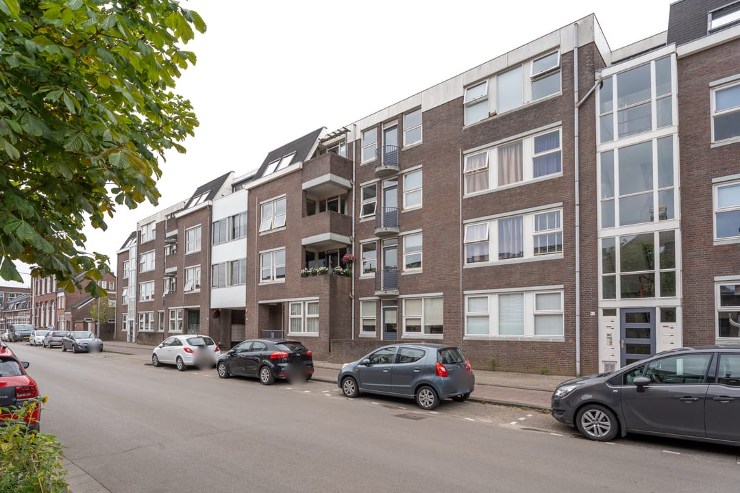 Photo 1 of Voltstraat 44-09
