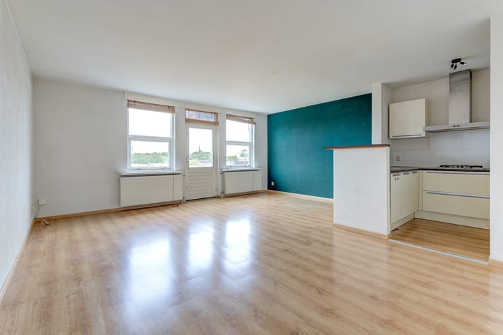 Photo 2 of Voltstraat 44-09