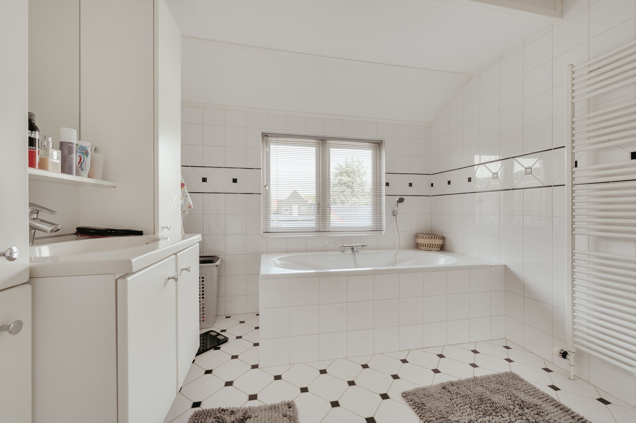 Foto 18 van Heerenstraat 9