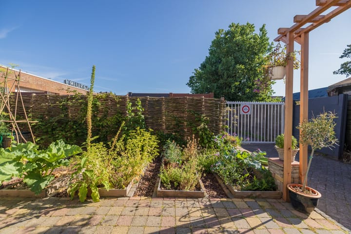 Foto 16 van Stationsweg 248