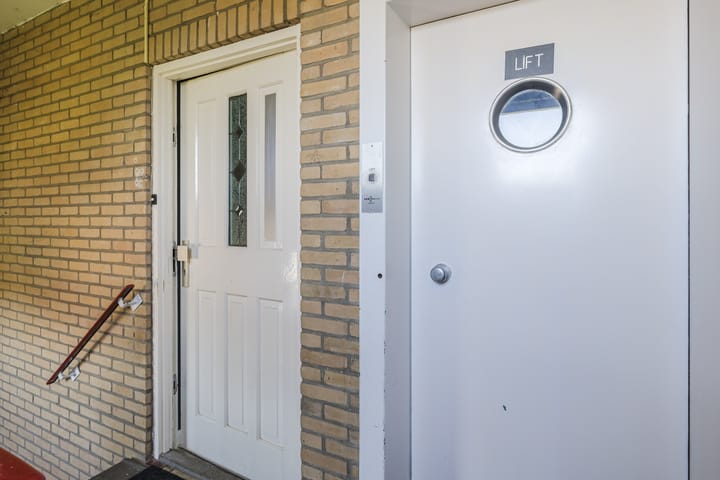 Foto 10 van Sperwerlaan 27