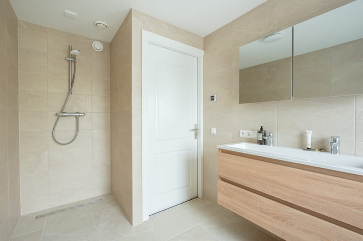 Foto 38 van Zacharias Jansestraat 11-3