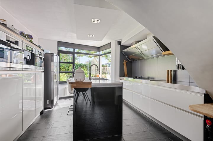 Foto 12 van Rosa Spierstraat 147