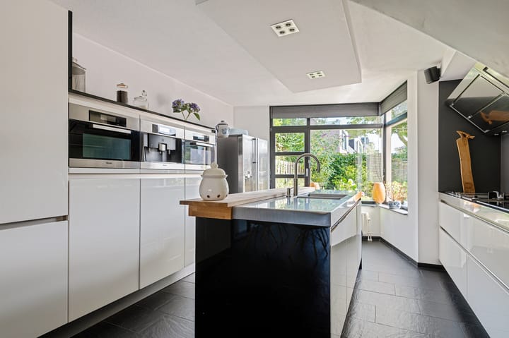 Foto 13 van Rosa Spierstraat 147