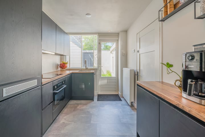 Photo 7 of Gashouderstraat 19