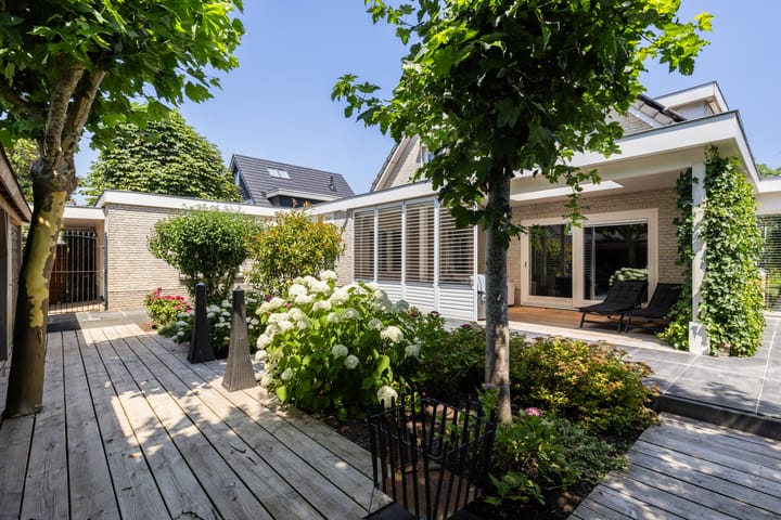 Photo 28 of Van der Valk Boumanlaan 96