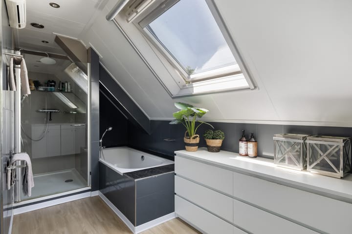 Photo 44 of Van der Valk Boumanlaan 96