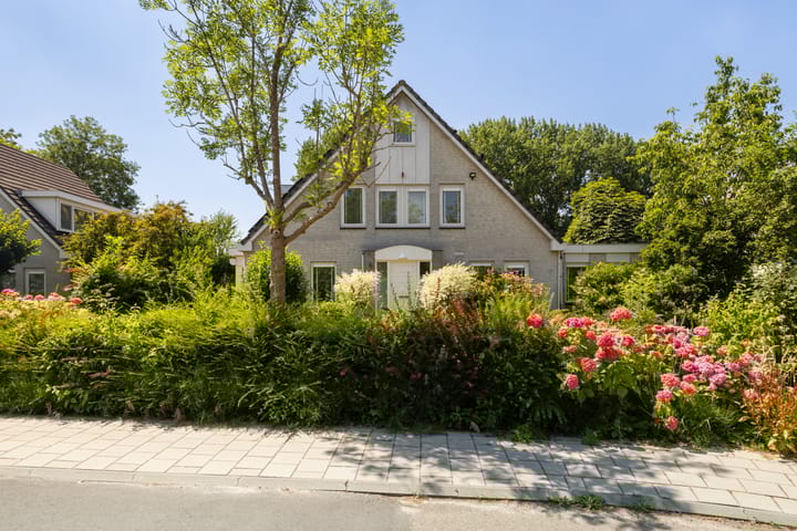 Photo 50 of Van der Valk Boumanlaan 96