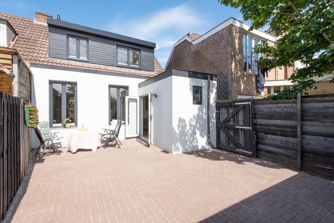 Photo 2 of Sint Josephstraat 23