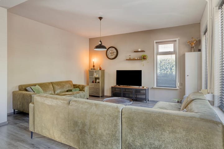 Foto 11 van Julianastraat 17