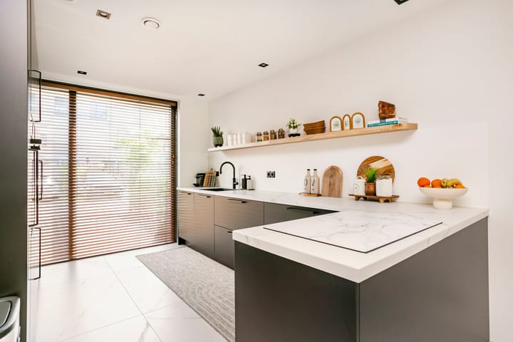 Foto 8 van Edisonbaan 20-14