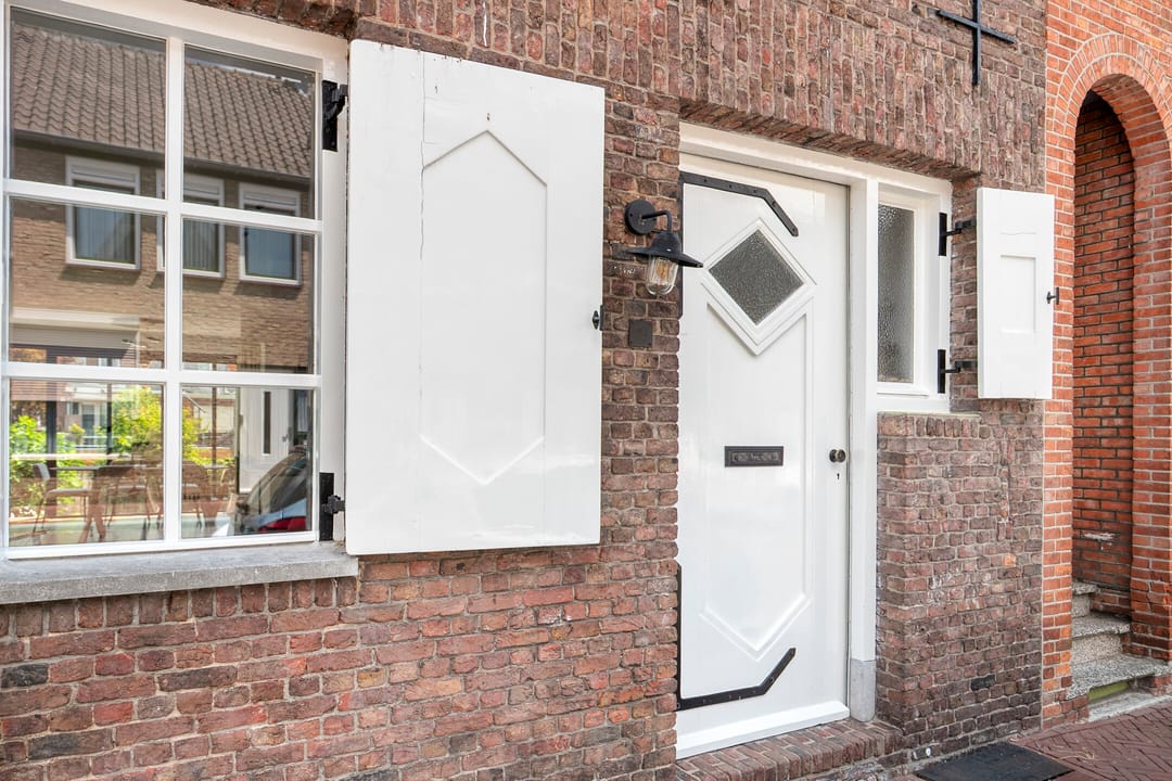 Photo 7 of Vestdijkstraat 19