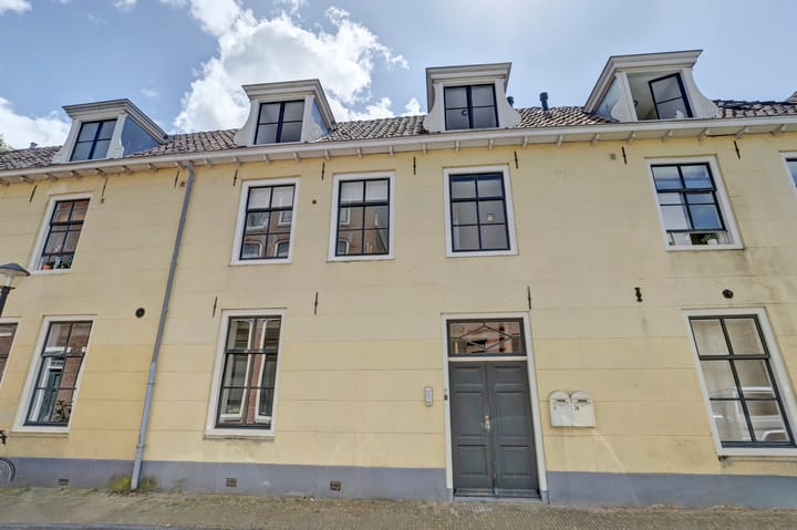 Photo 28 of Zusterstraat 3