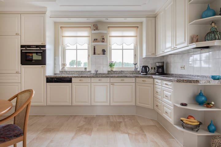 Photo 9 of Dokter Poolstraat 17