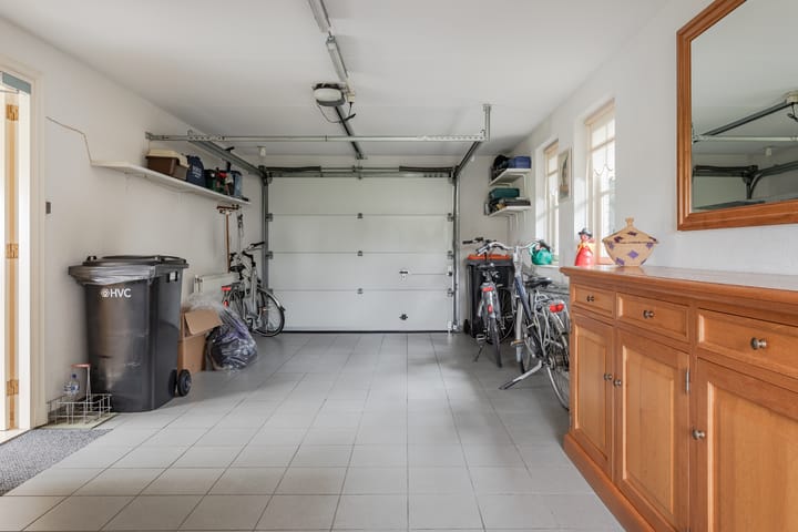 Photo 11 of Dokter Poolstraat 17