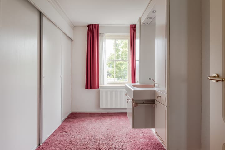 Photo 18 of Dokter Poolstraat 17