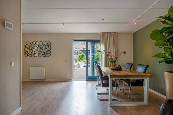 Foto 11 van Bellinistraat 1