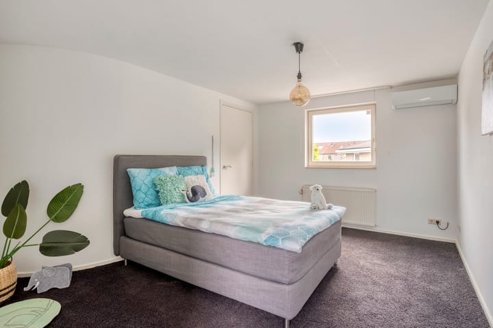 Foto 25 van Tongelreep 41